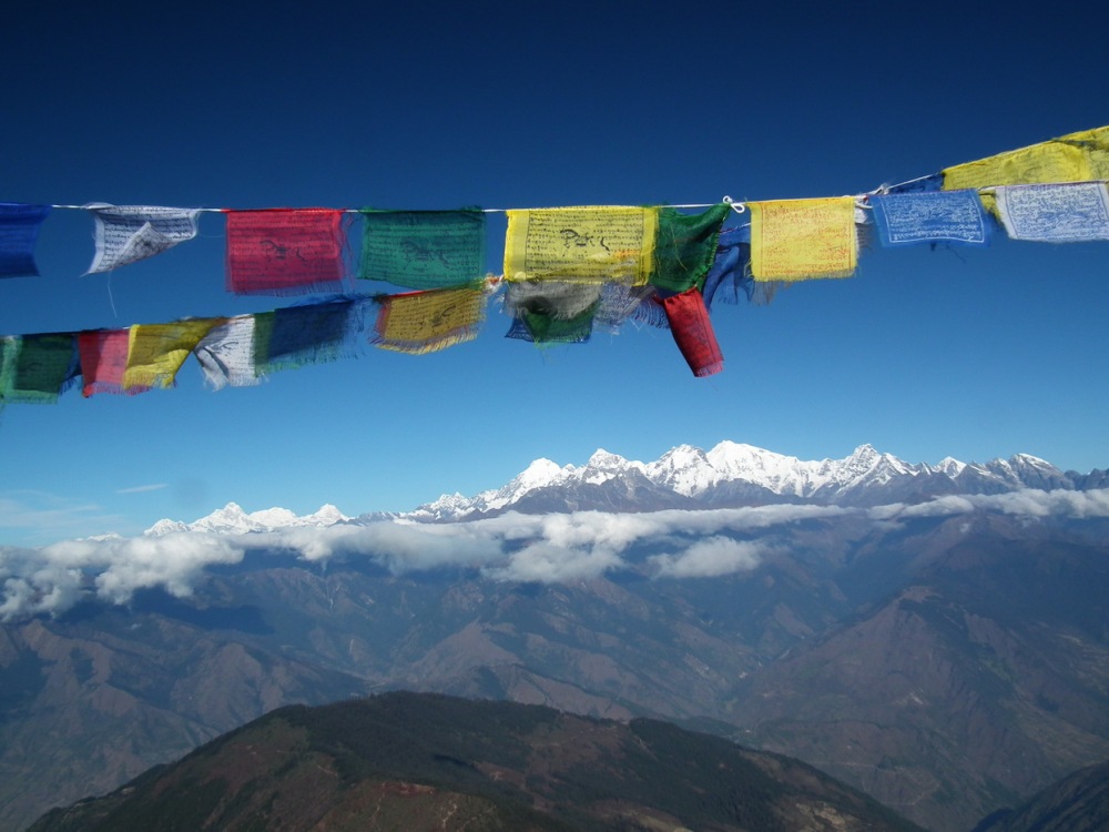 od lewej: Manaslu (8156 m), 4 szczyty Ganesh Himal (7422 m)